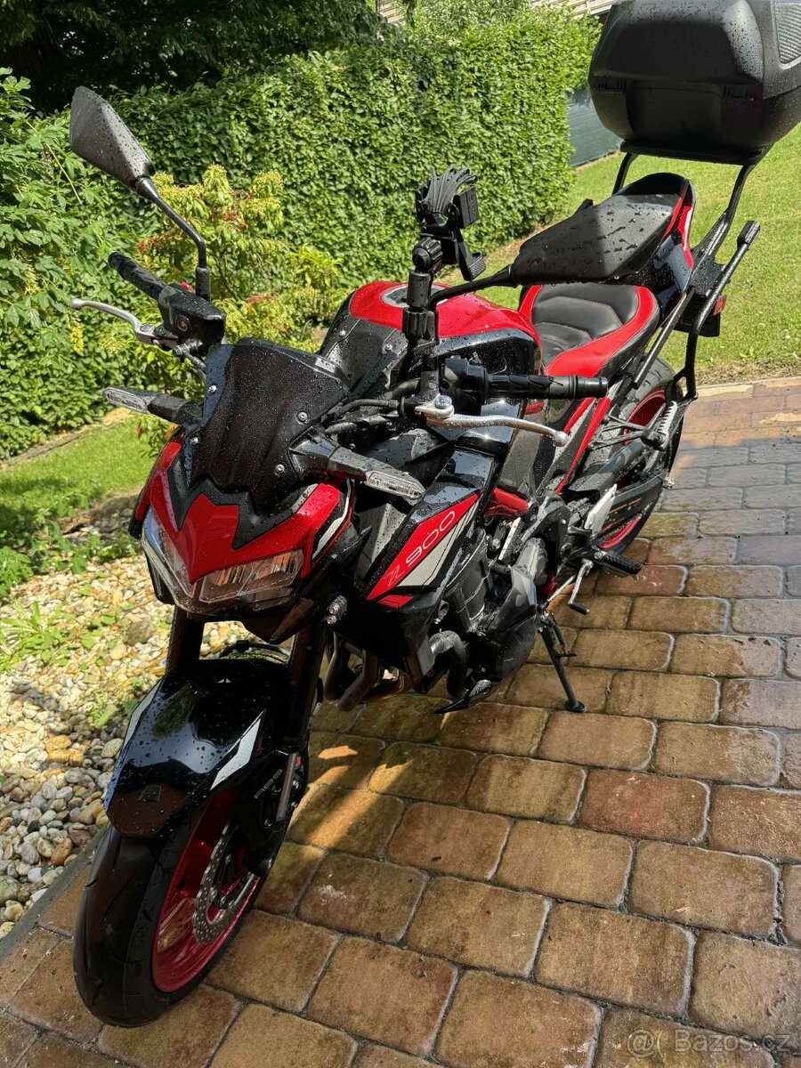 Kawasaki Z900 - 2