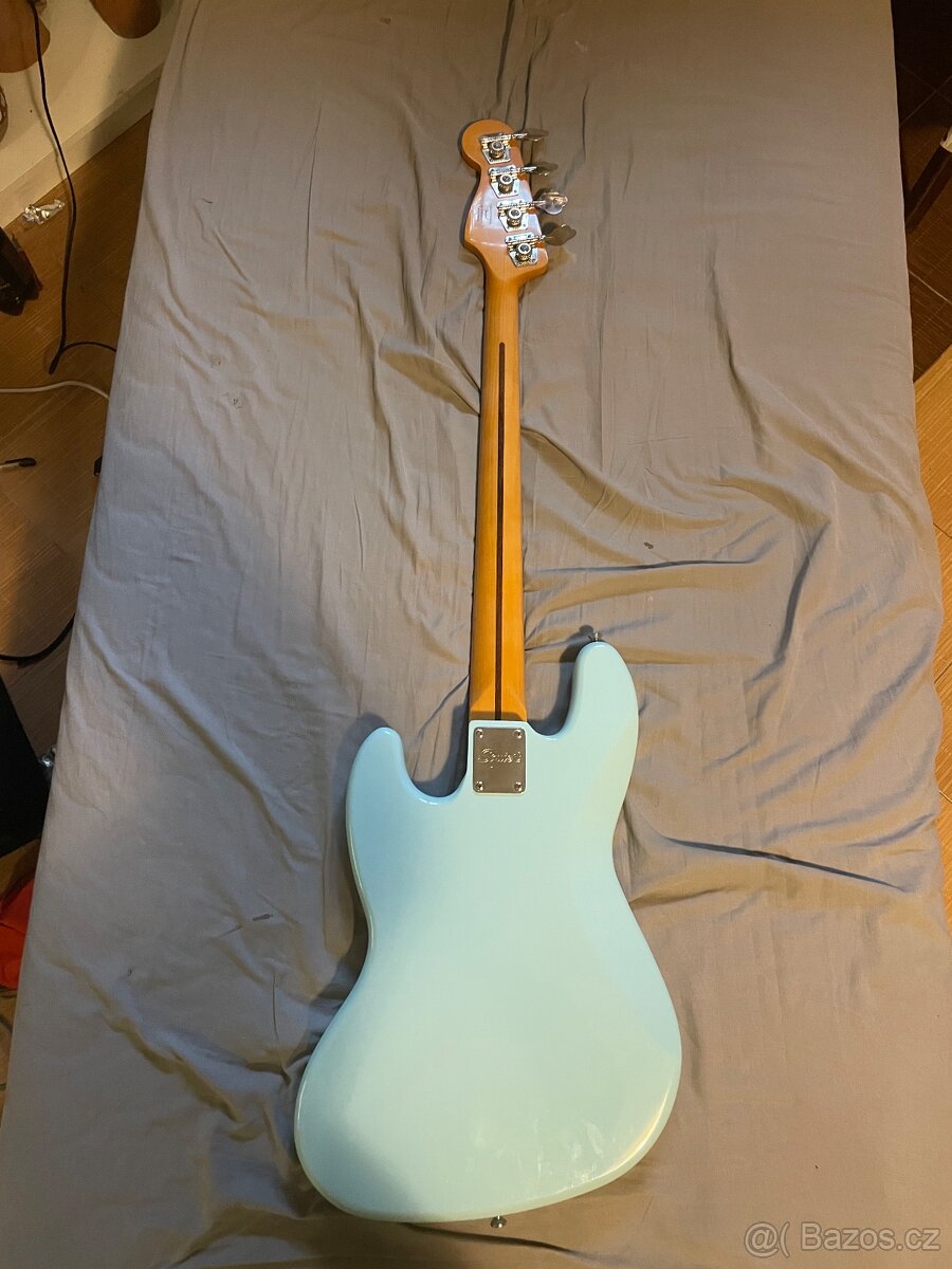 Fender Squier Classic Vibe 60s Jazz Bass - 2