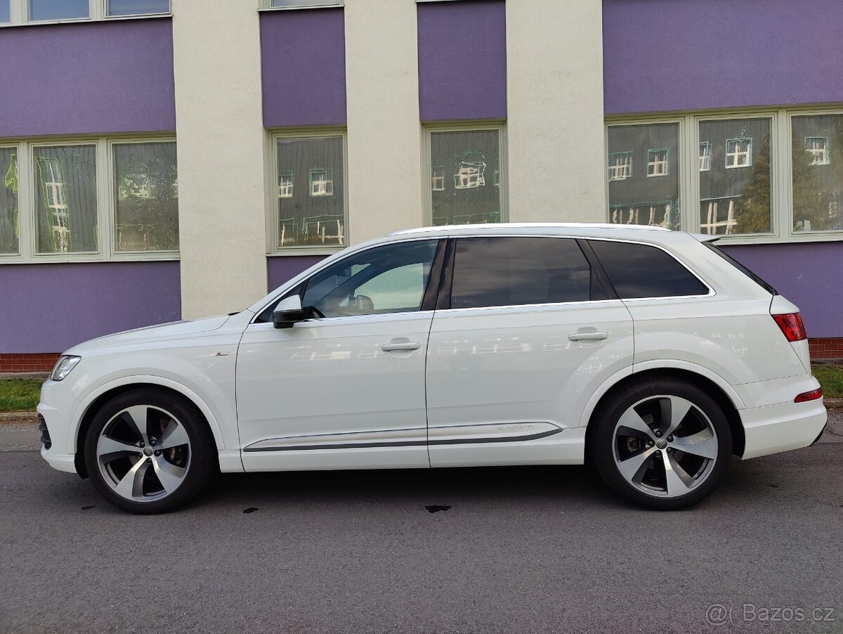 Audi Q7 3,0 TDI 4x4/3xS-line / servis. - 2