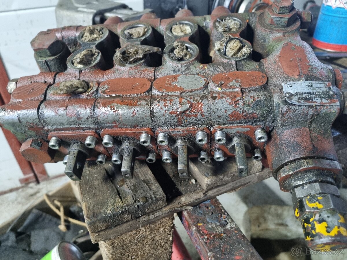 Rozvaděč na V3S -AD80 - 2