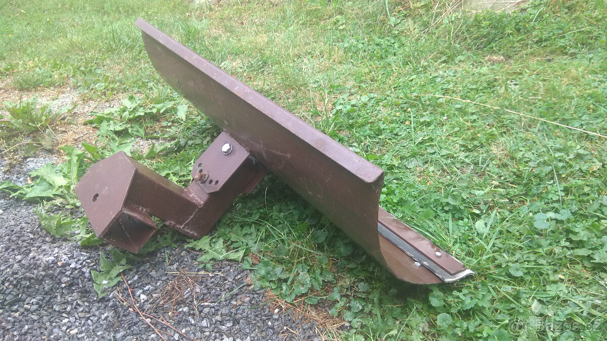 Prodám pluh na kultivátory Mountfield - 2