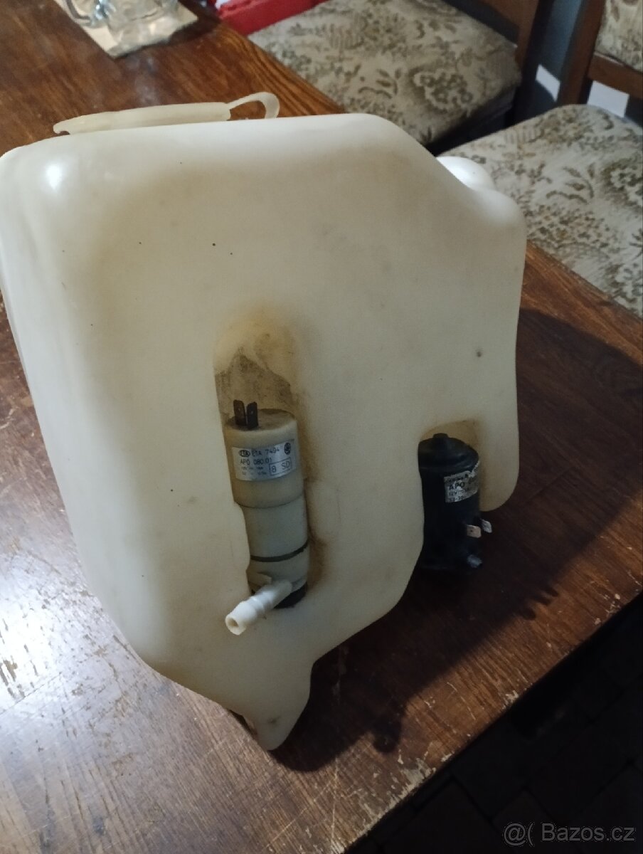 Nadobky na ostrikovace - 2