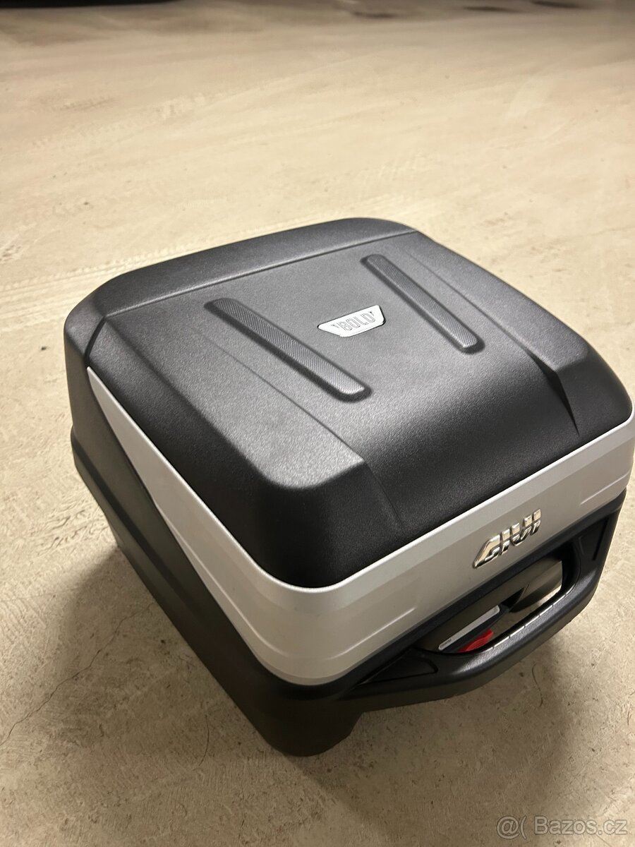 Prodám kufr Givi Bold (32 l) s plotnou - 2