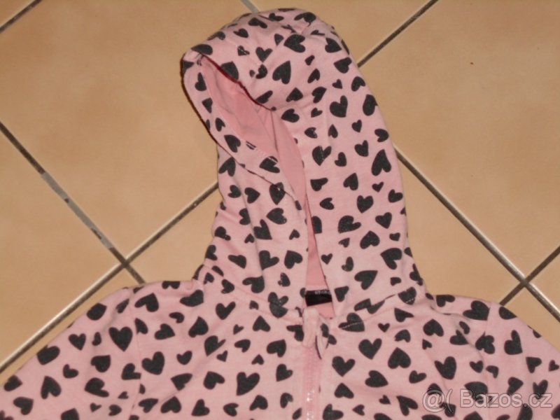 Mikina se srdíčky pro holčičku na vel.92. - 2