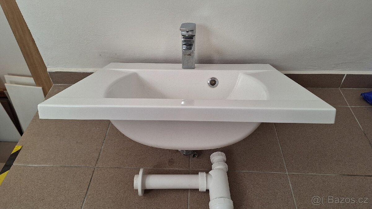 Designové umyvadlo + baterie - 2