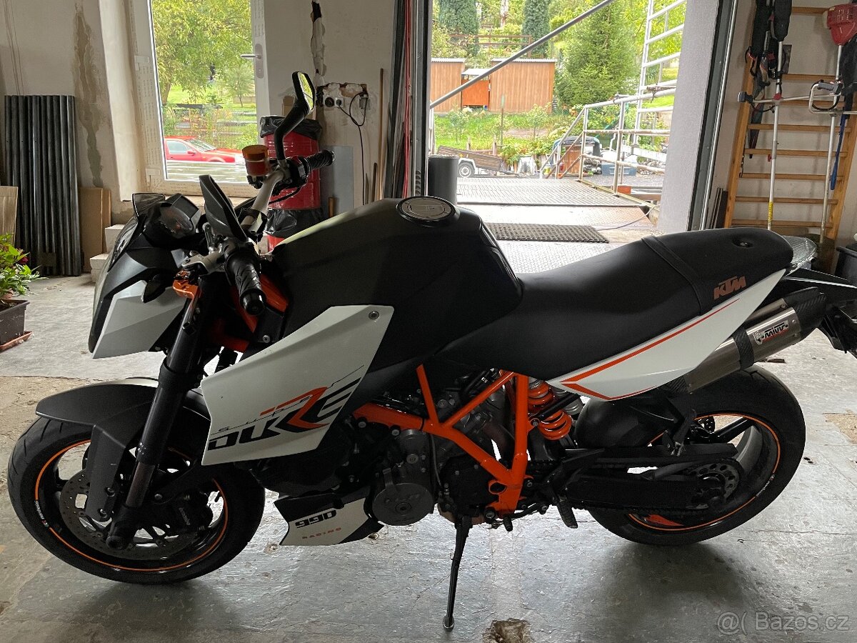 KTM 990 Duke R - 2
