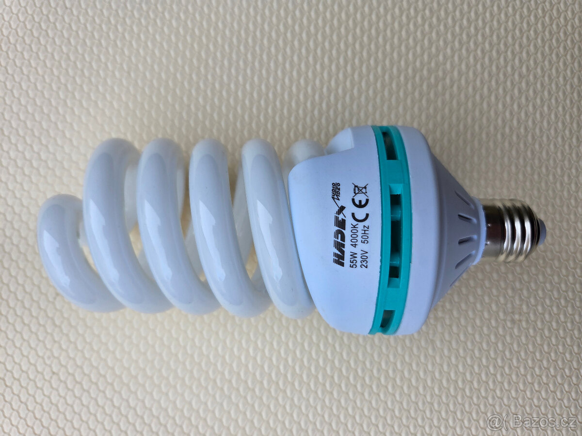 Úsporné žárovky 230V 55W E27 denní bílá, celkem 8 kusů - 2