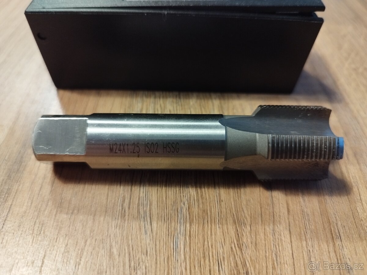 Závitník M24 x 1,25 - 2