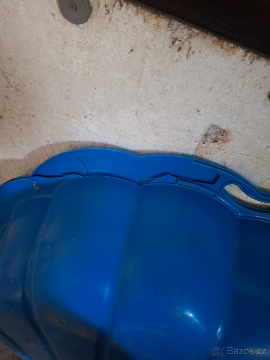 Pískoviště - lastura - 2