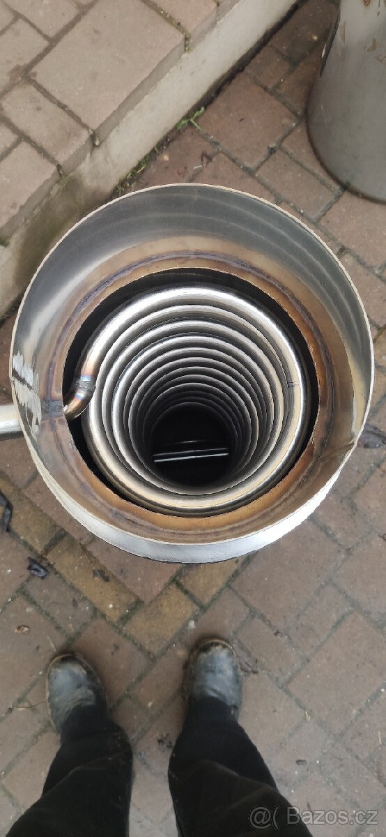 Teplovodní výměník nerez prů. 200 - 2