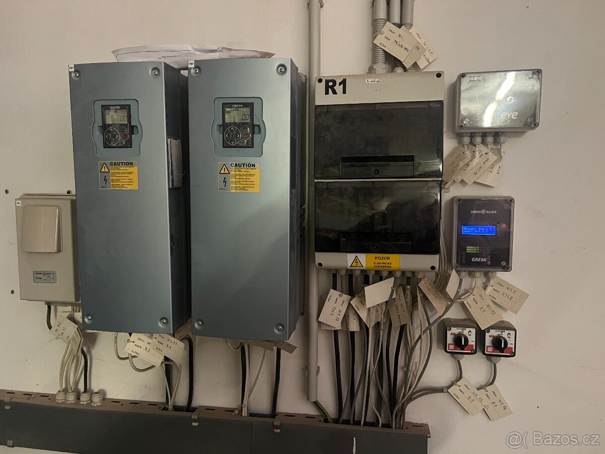 Stroje k prodeji. - 2