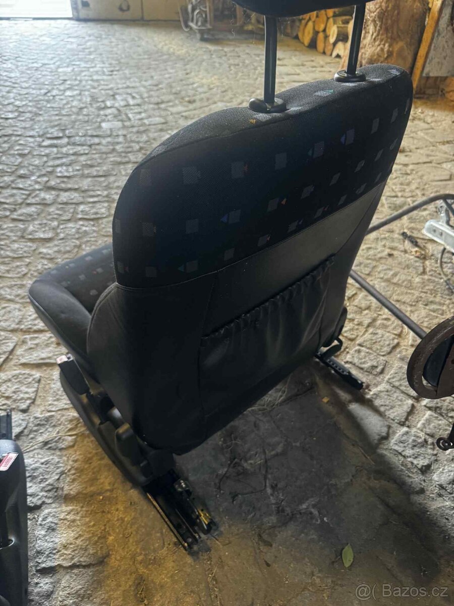 Sedačky citroen saxo, peugeot 106 - 2