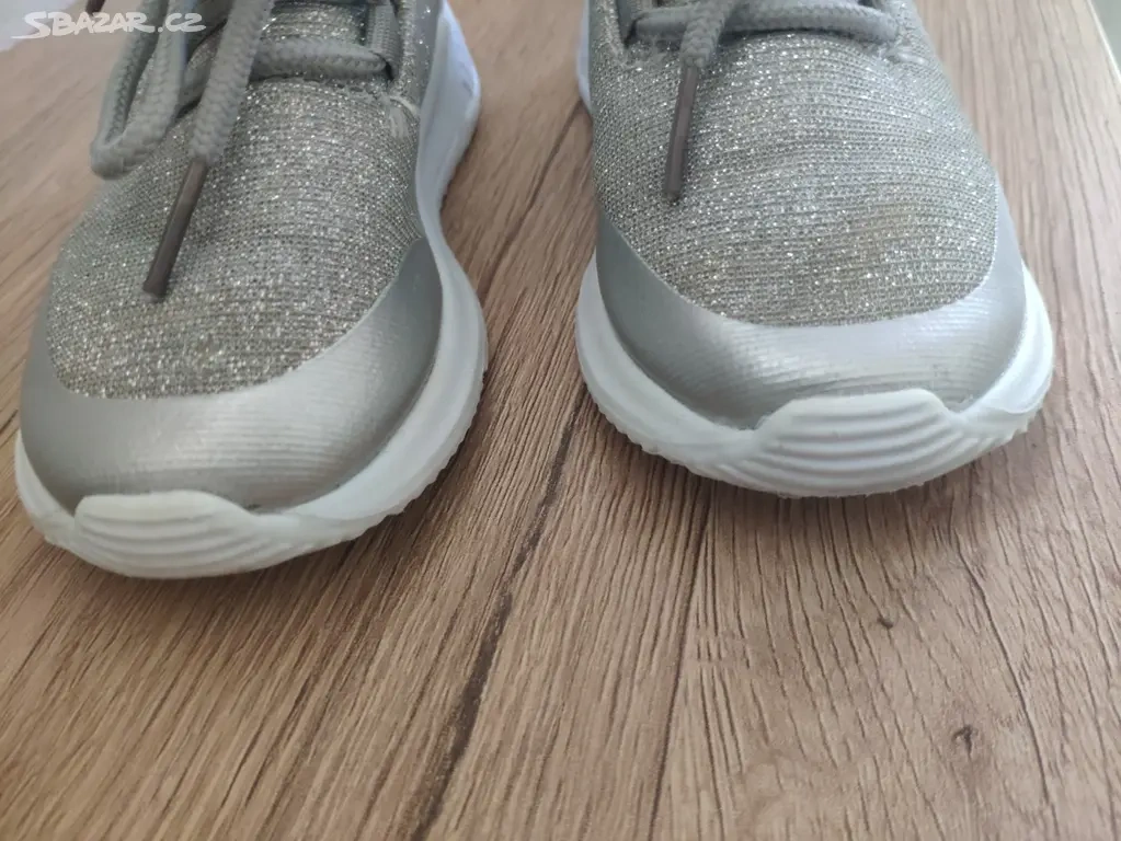 Dětské kecky velikost 25 - 2