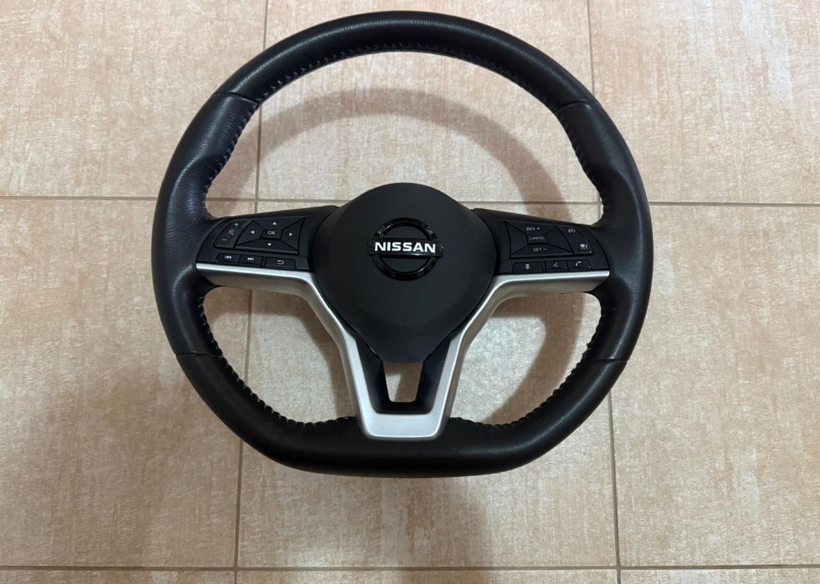 NISSAN PATROL Y60/Y61 - UPRAVENÝ VOLANT