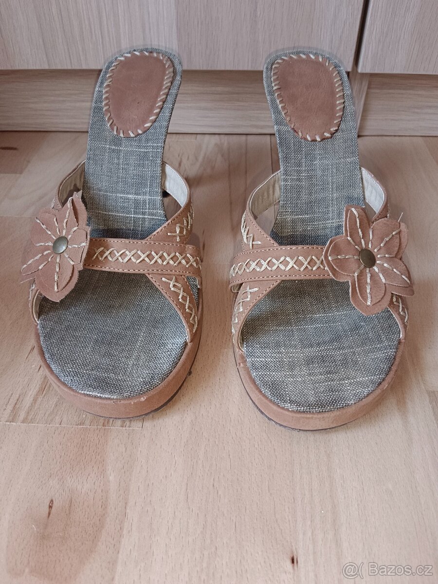 Dámské nazouváky - 2