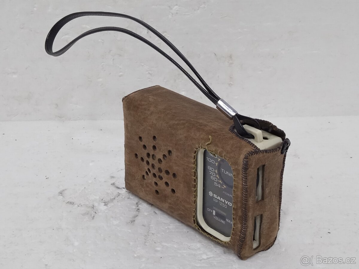 Sanyo RP 1250 - Tranzistorové rádio Japan - 2