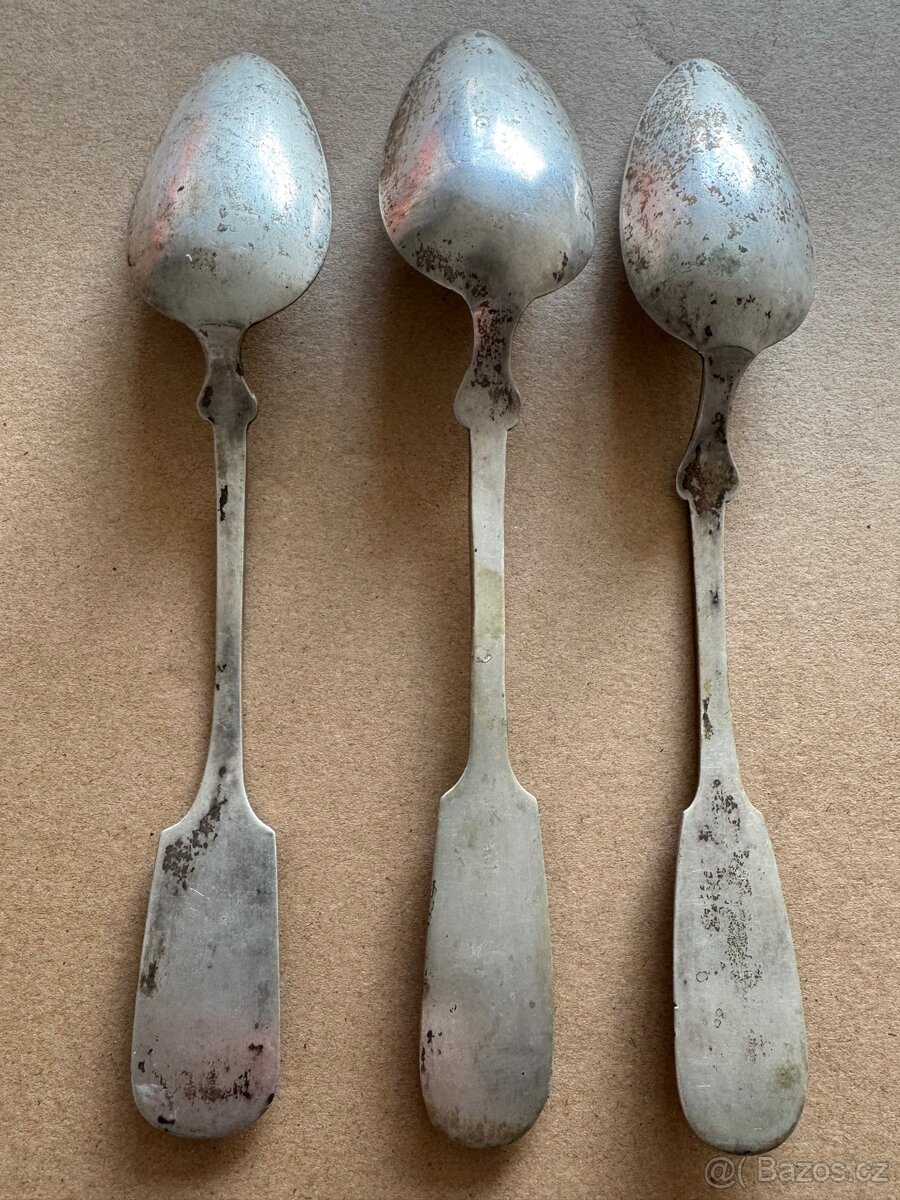 Různé staré artefakty - 2