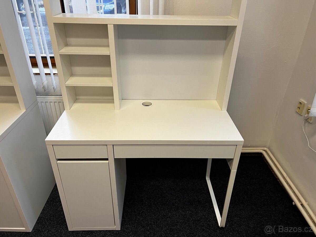 Psací stůl IKEA Micke - 2