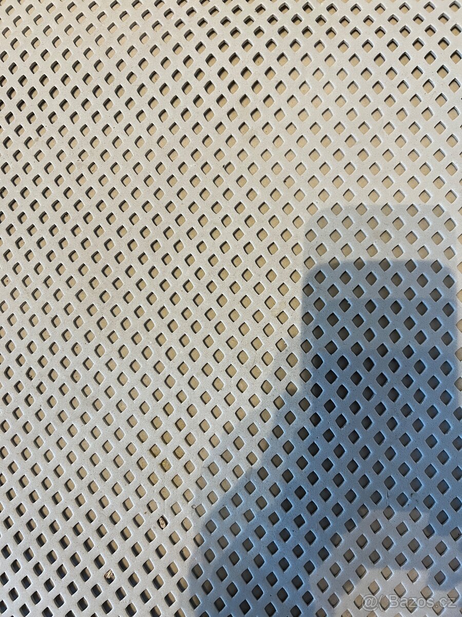 Předložka před kočičí záchod - 2