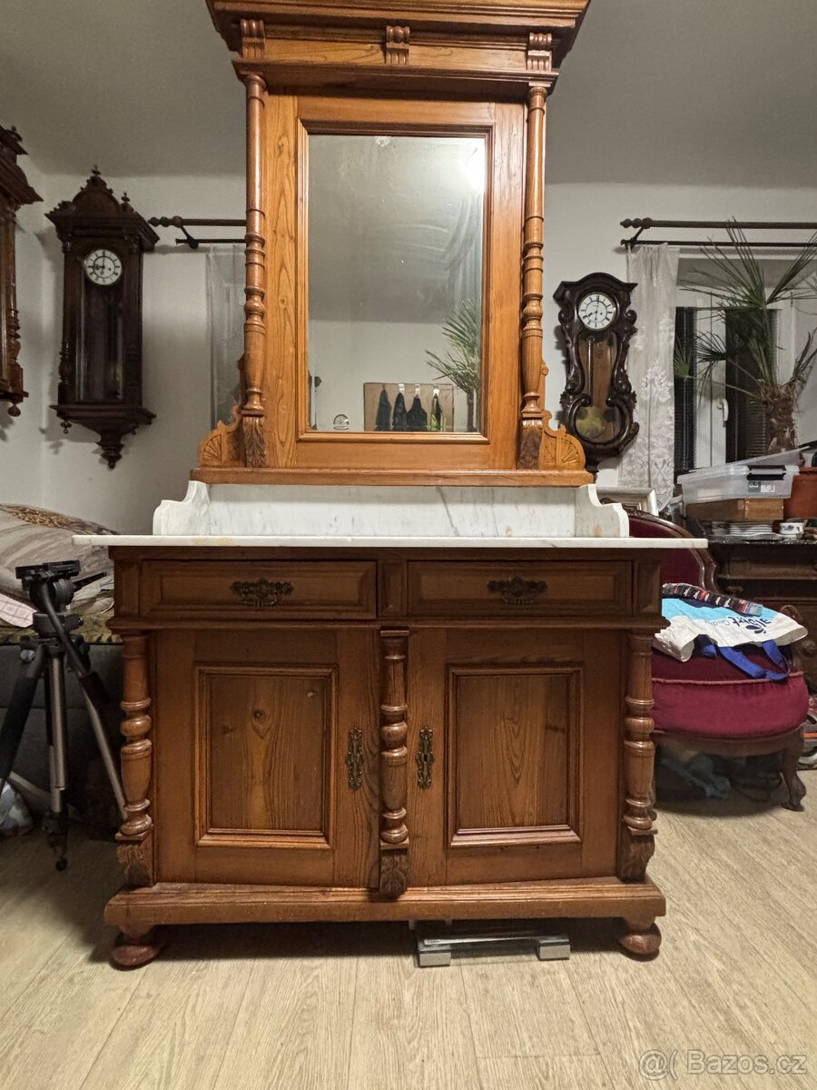 Starožitná komoda s mramorovou deskou - 2