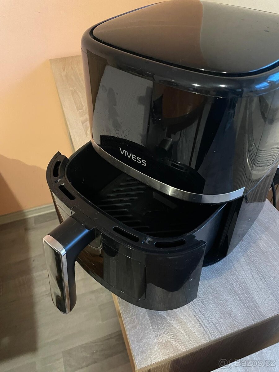 Horkovzdušná fritéza VIVESS – digitální, plně funkční - 2