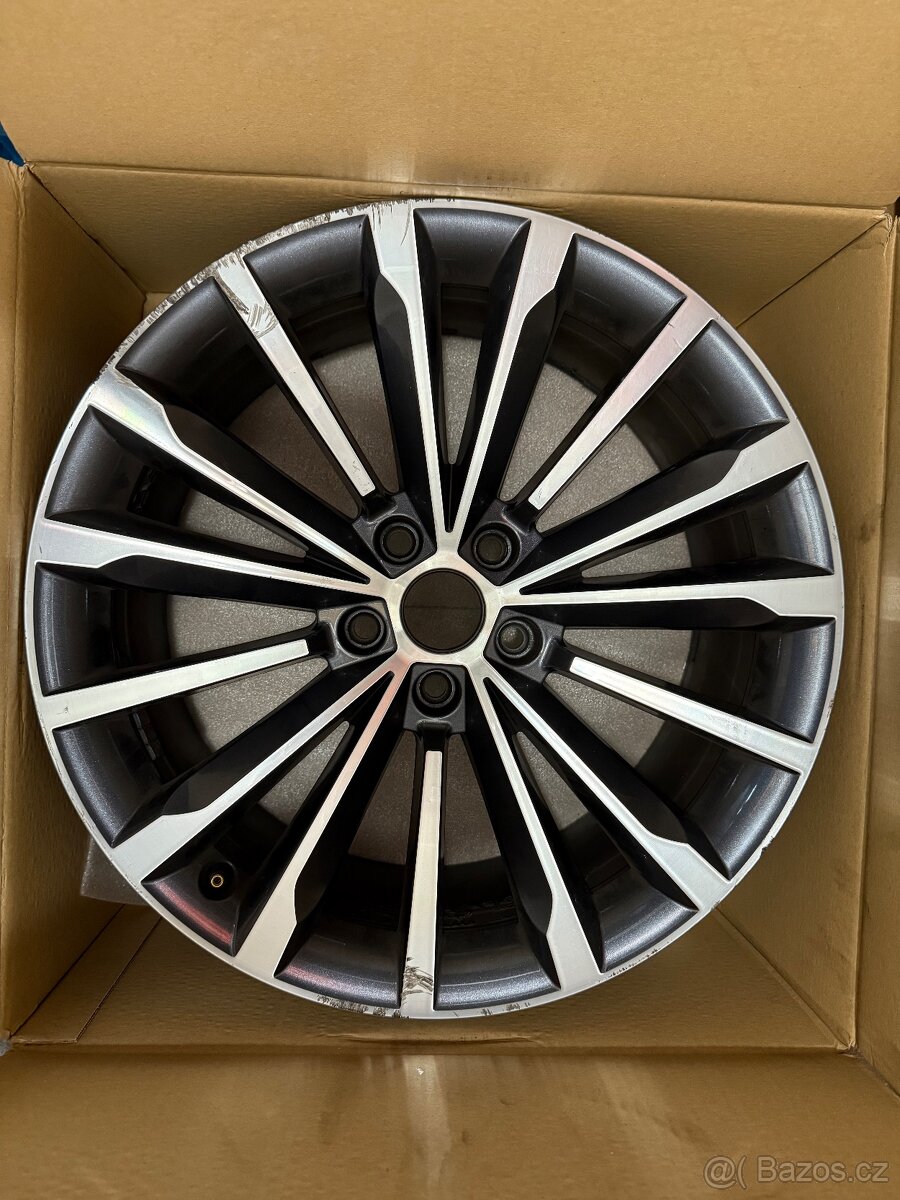 Kola Trinity 19” - 2