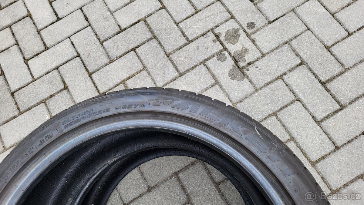 235/40 R19 Falken - 2