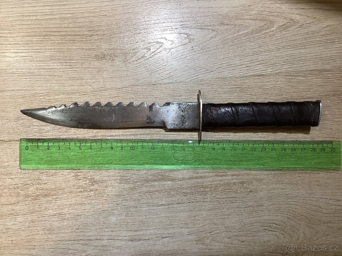 Nůž - dýka - 2