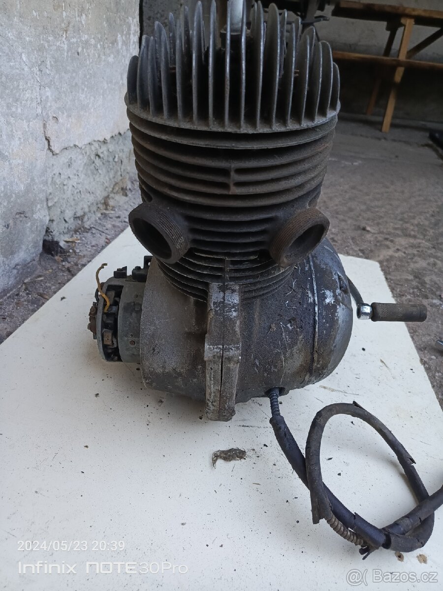 Motor Jawa 250 353 - 2