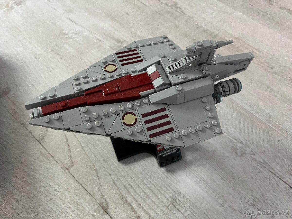 LEGO Star Wars 75404 - 2