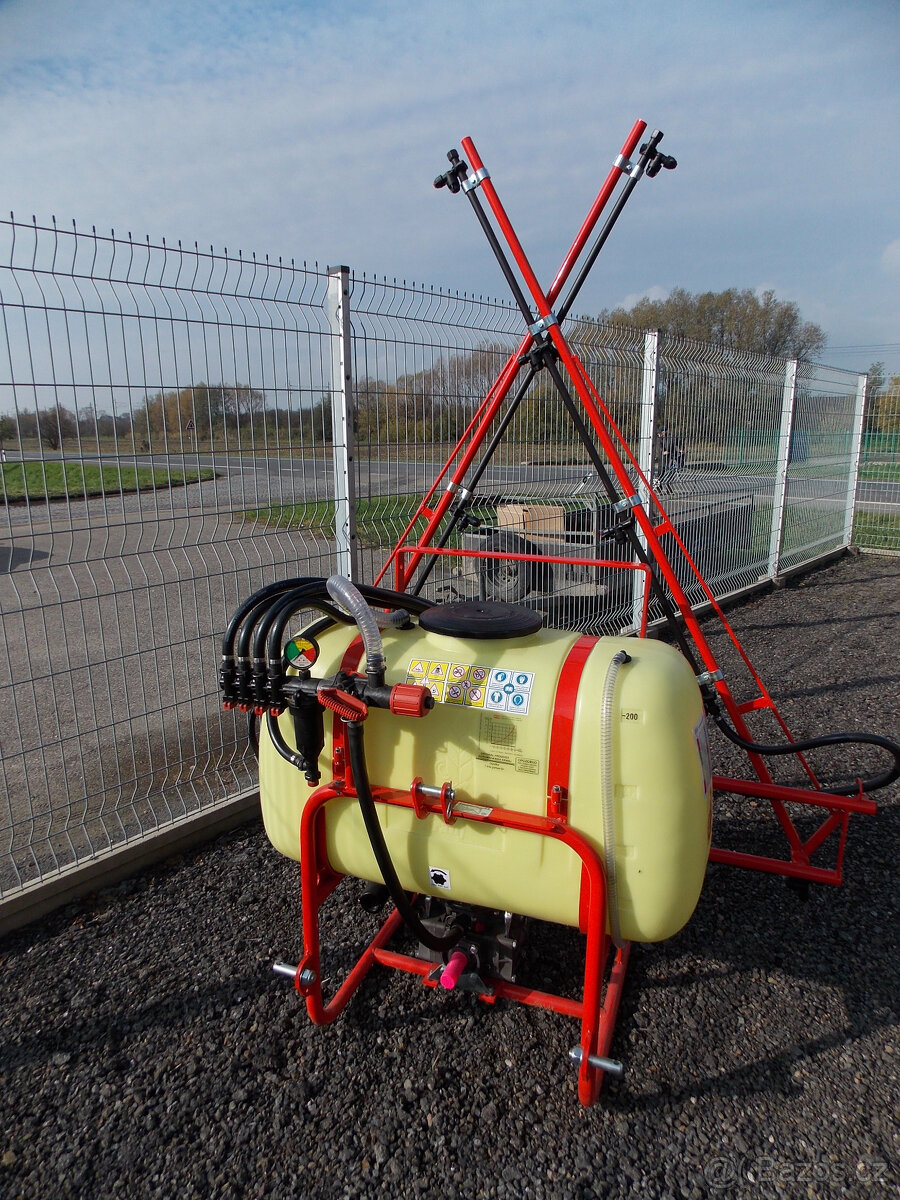 Postřikovač AGS 200 litrů +6m ramena za traktor, malotraktor - 2