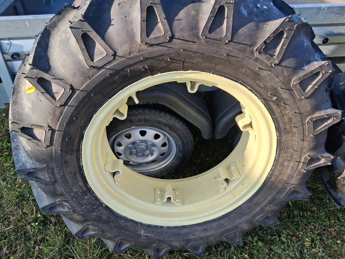 2 přední kola hnané pro nápravy Zetor 12,4 – 24 - 2