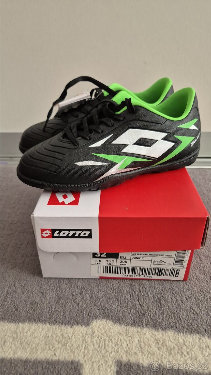 Prodám nové turfy/kopačky na umělou trávu, vel. 32 - 2