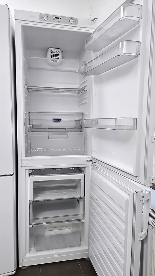 Lednice s mrazákem WHIRLPOOL, kombinovaná, výška 188 cm, - 2