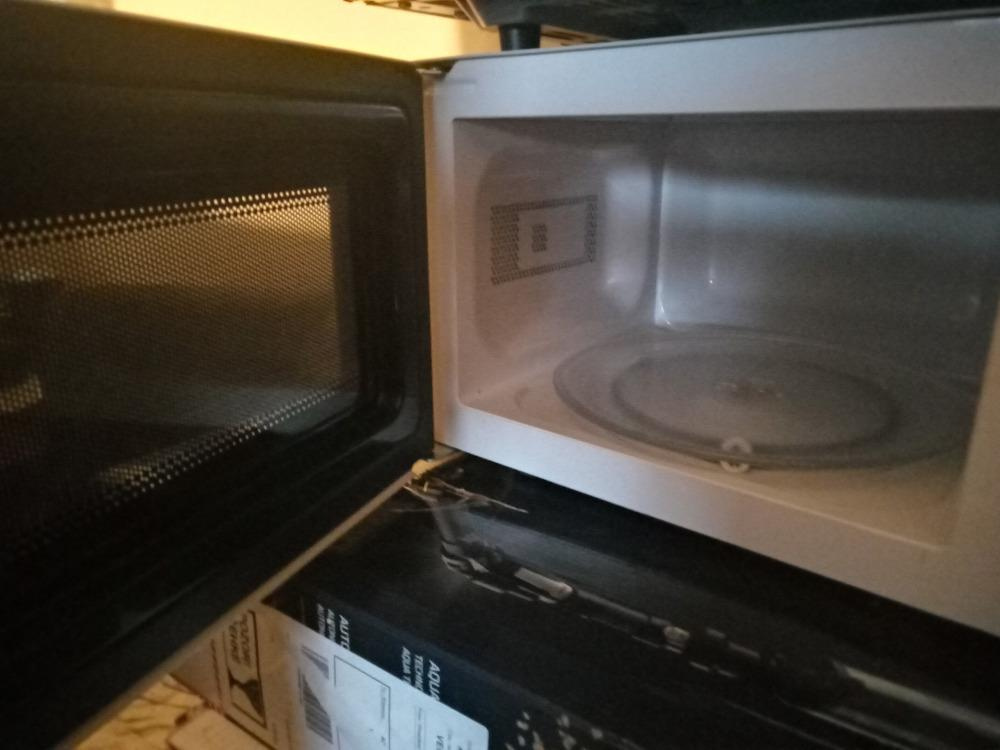 Mikrovlnná trouba Midea, bílá, objem 20 l - 2