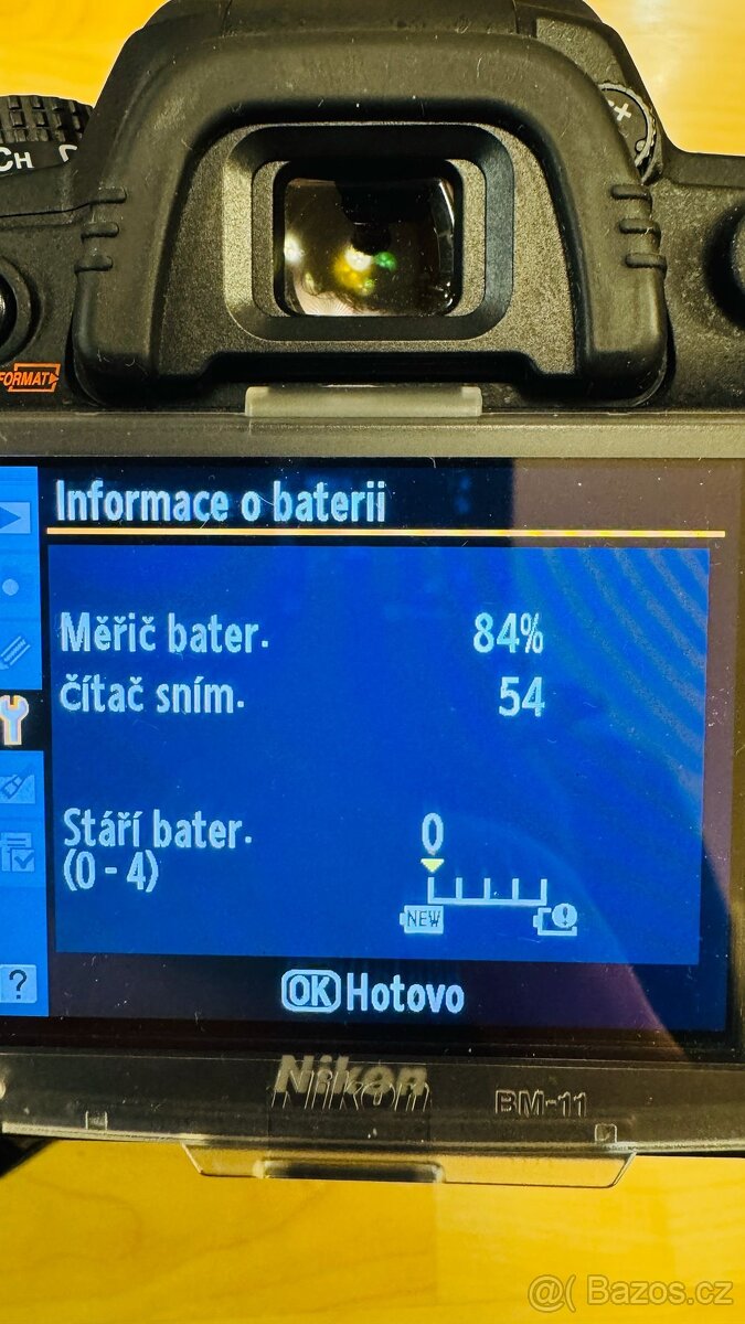 Nikon s objektivy a příslušenstvím - 2