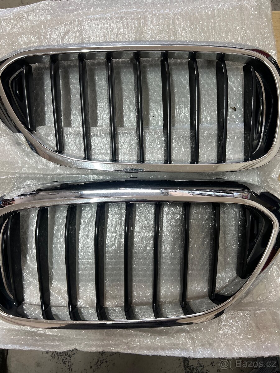 Bmw G30 predni maska (ledvinky) - 2