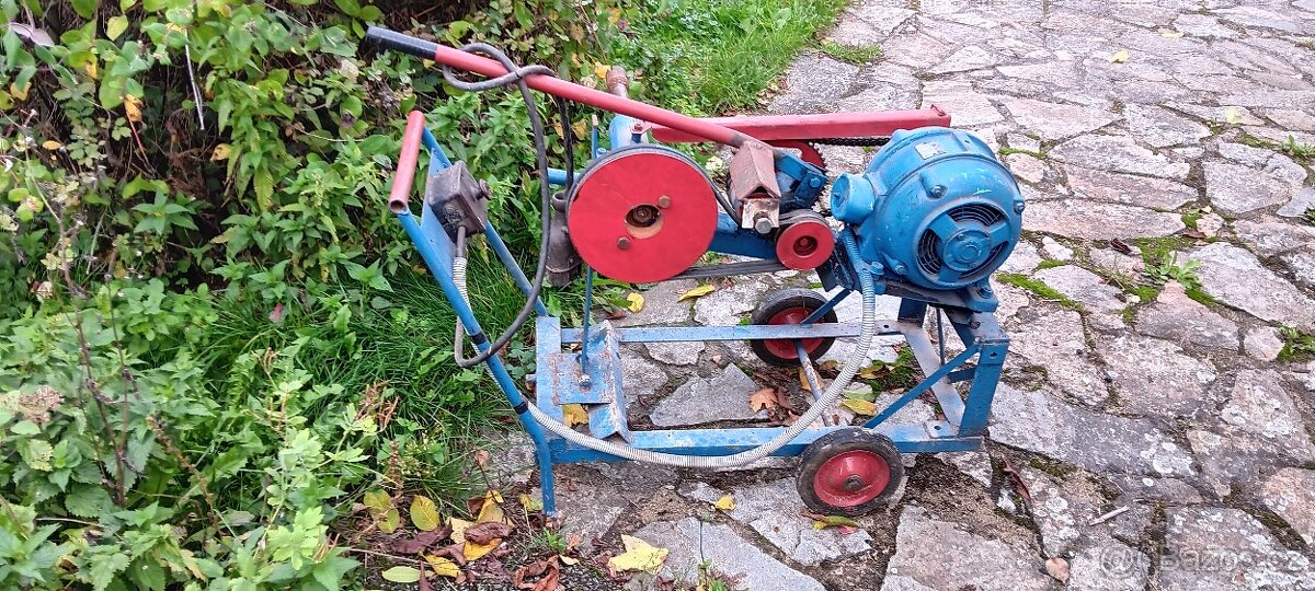 Nnatáčečka, provorávačka, ruchad - 2