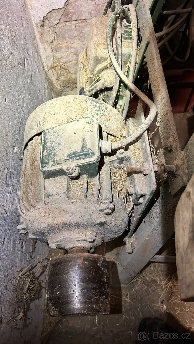 Šrotovník na obilí, válcový šroťák - 2