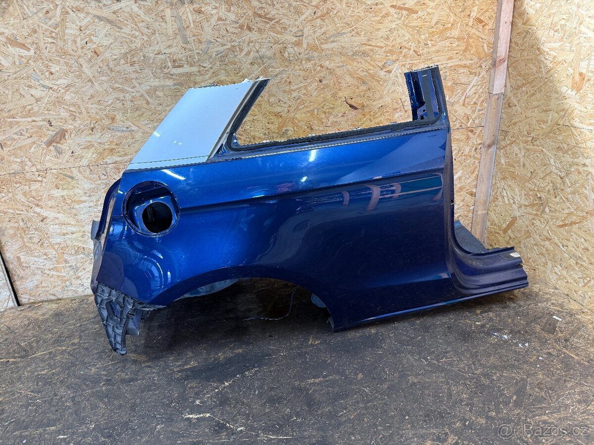 ZADNÍ PRAVÁ BOČNICE AUDI A1 TŘÍ DVEŘOVÉ - 2