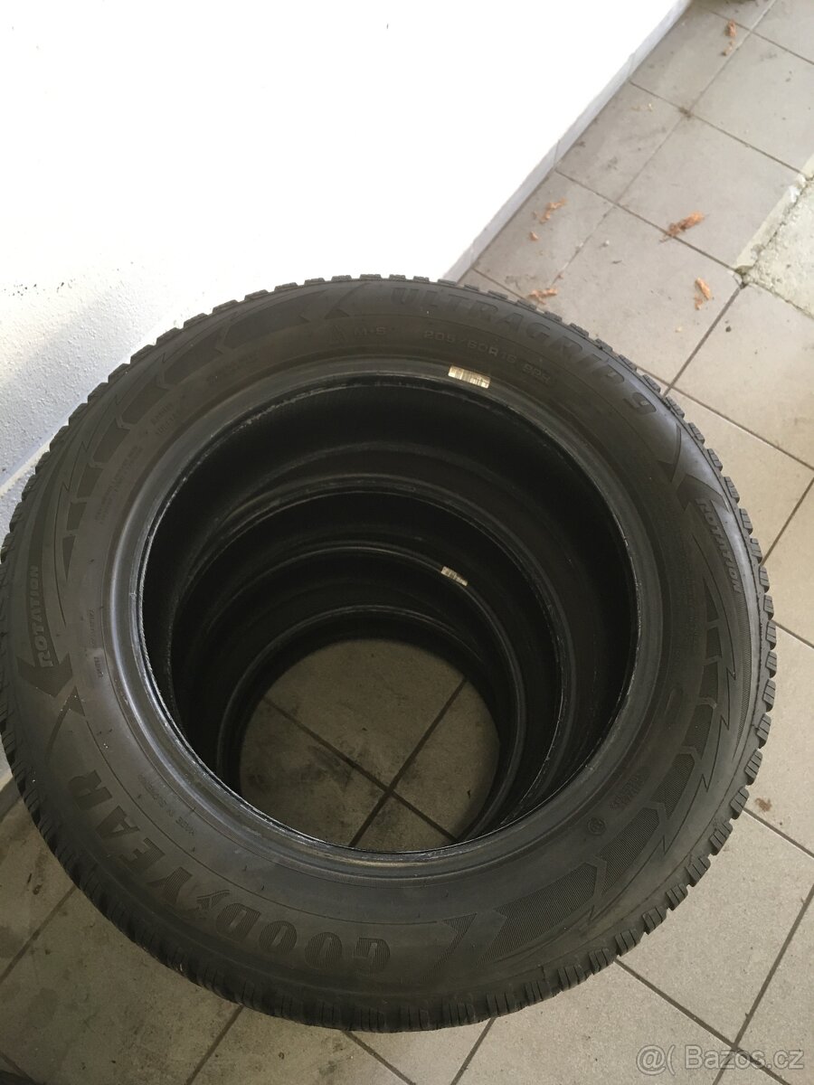 Zimní pneu 205/60r16 - 2