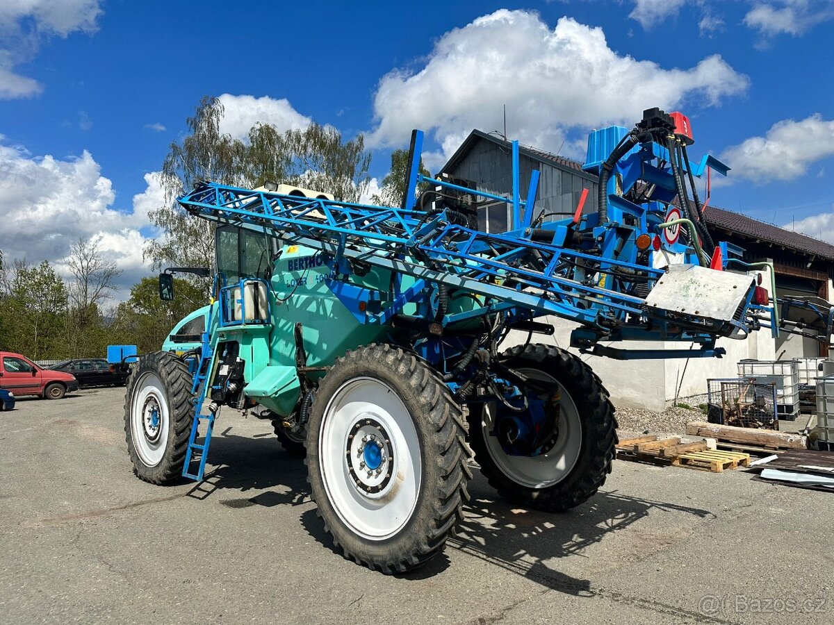 Samochodný postřikovač - 2