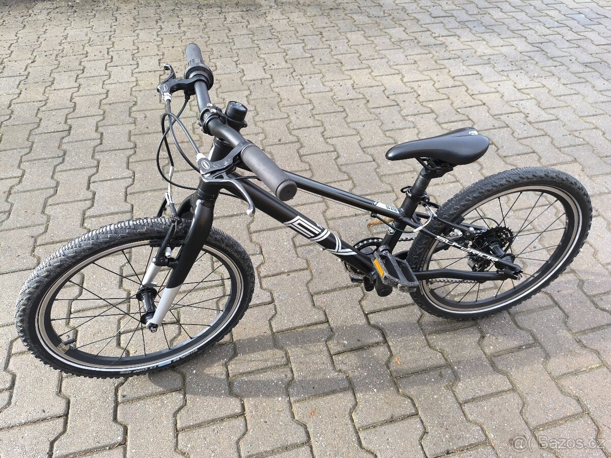 Dětské kolo Superior F.L.Y. 20 - 2
