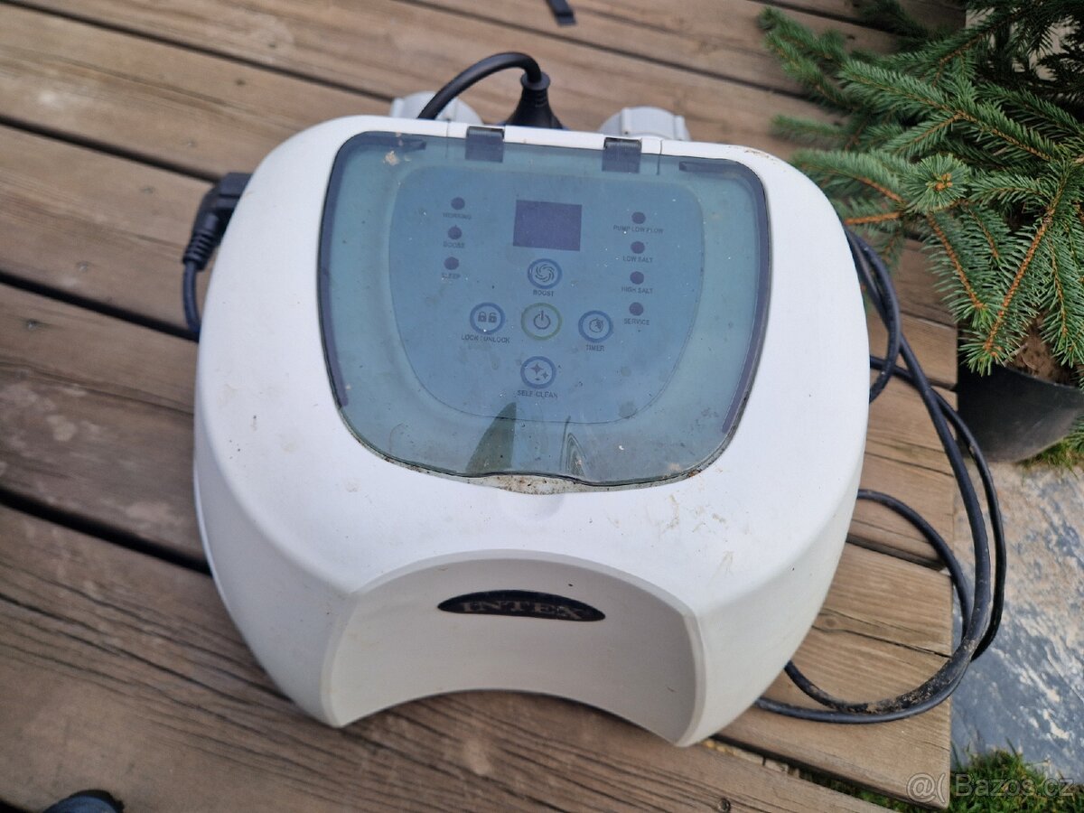 Kompletní bazénová technika – filtrace, solinátor - 2