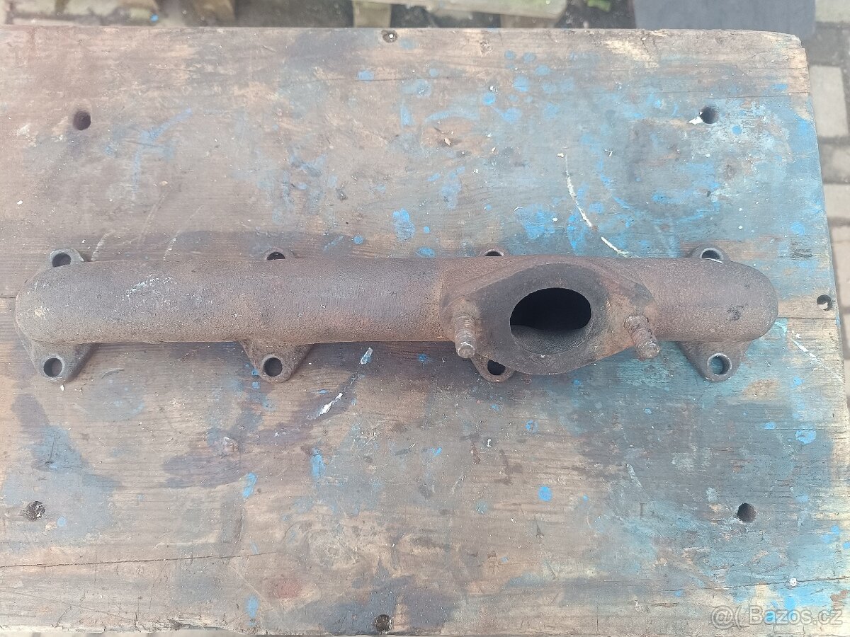 Výfukové potrubí Zetor 2 šrouby - 2