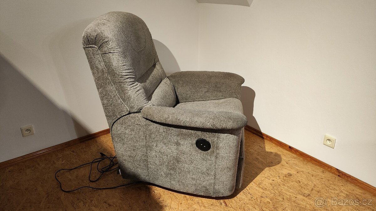 Polohovací elektrické křeslo - 2