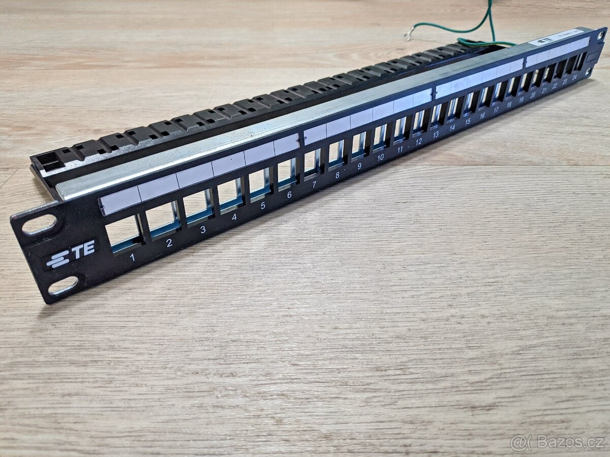 1U modulární patch panel 24p stíněný s vyvazovací lištou - 2