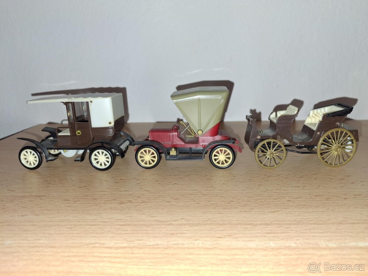 retro autíčka IGRA asi 70. léta - 2