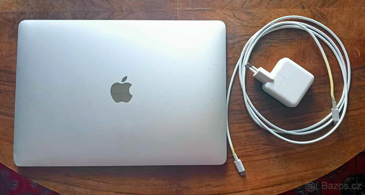 Macbook Air 2020 (13.3", Intel i5, 16GB, 512GB) - 2