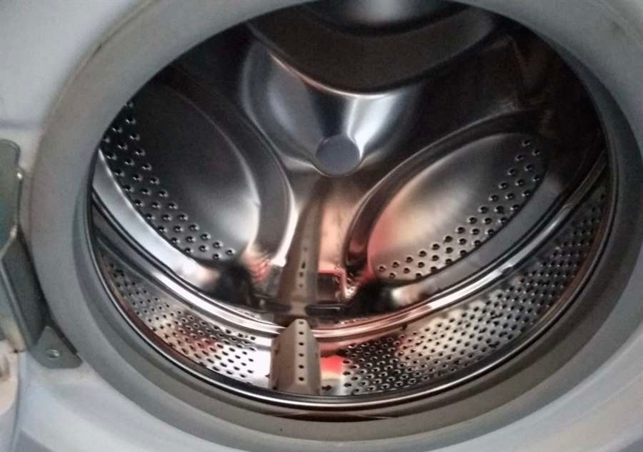 Extra úzká pračka Indesit 4kg, 33cm, slim - 2